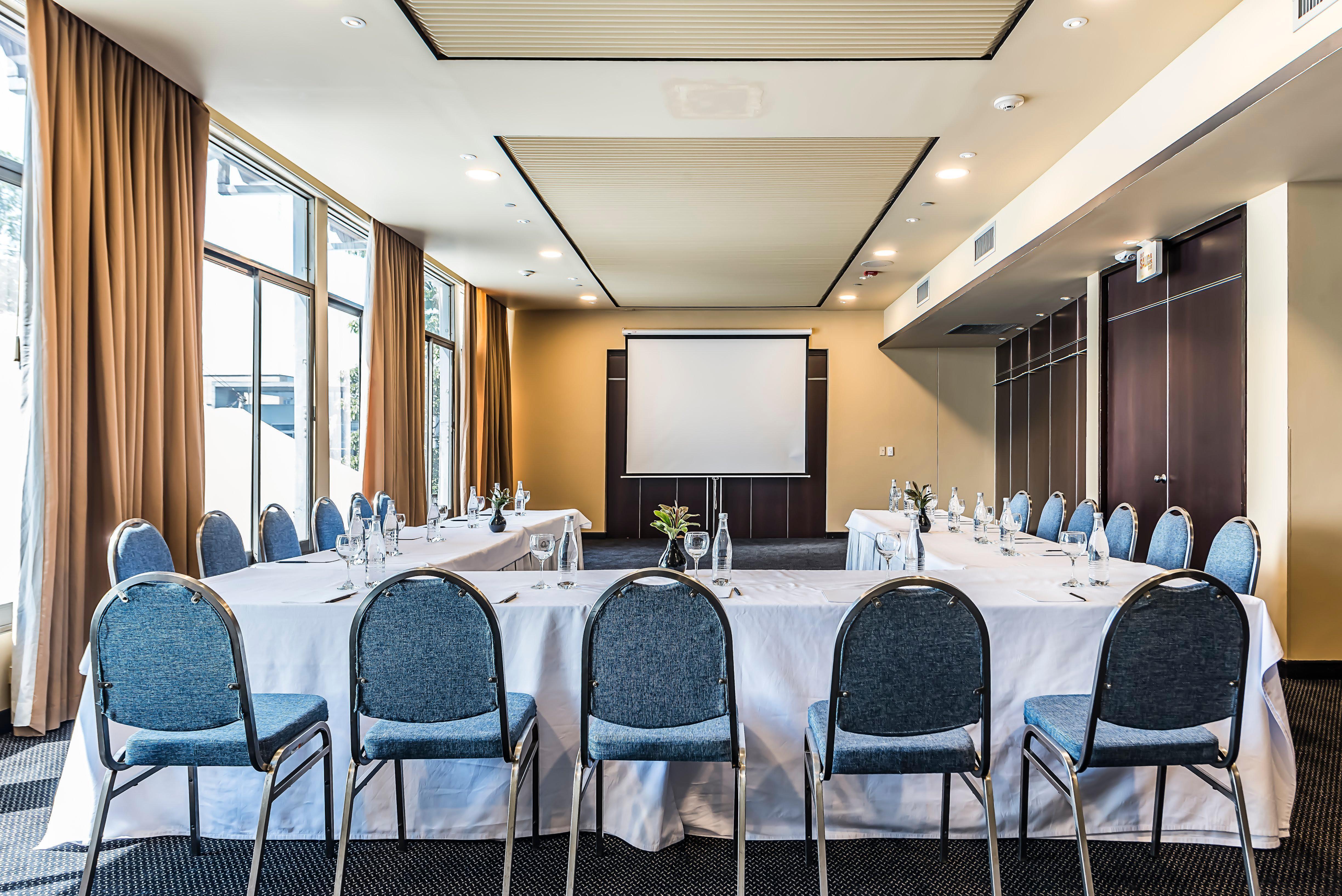 Intercontinental Medellin - Movich By Ihg Hotel Ngoại thất bức ảnh