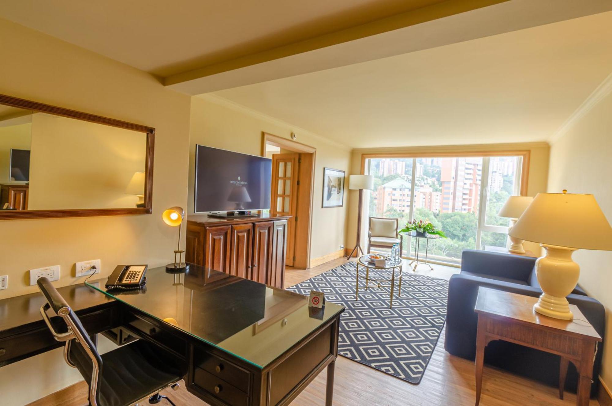 Intercontinental Medellin - Movich By Ihg Hotel Ngoại thất bức ảnh